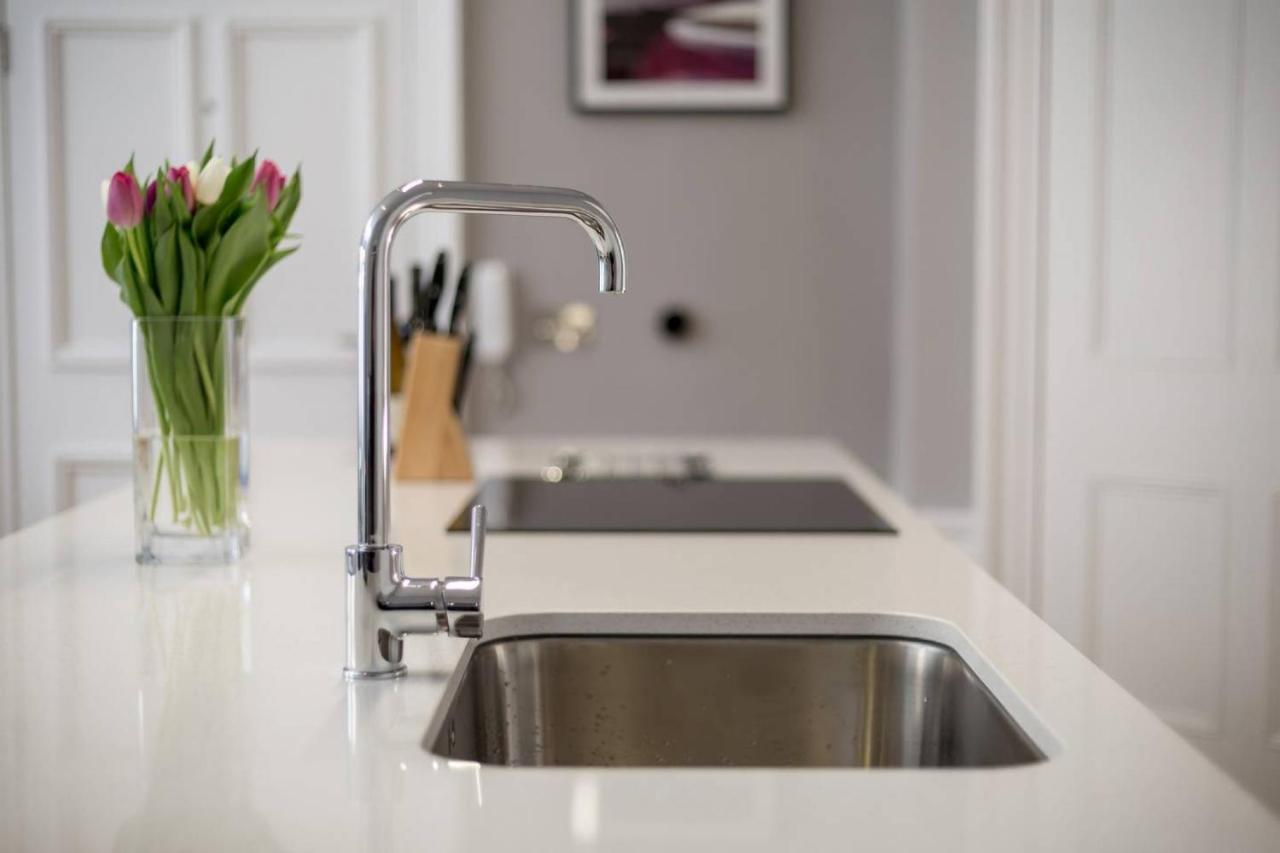 Joivy Spacious And Bright 1Bed Apt, Short Walk From Princes Street EDI Eksteriør billede