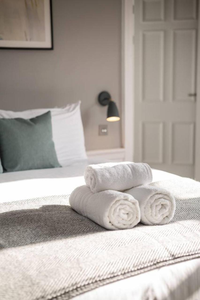 Joivy Spacious And Bright 1Bed Apt, Short Walk From Princes Street EDI Eksteriør billede