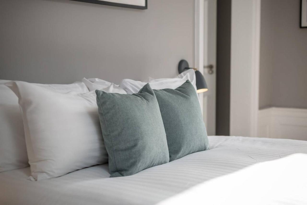 Joivy Spacious And Bright 1Bed Apt, Short Walk From Princes Street EDI Eksteriør billede